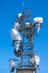 Telecommunications tower