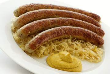 Bratwurst mit Sauerkraut