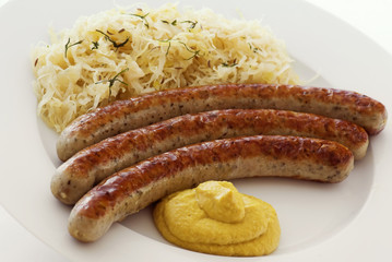 Bratwurst mit Sauerkraut
