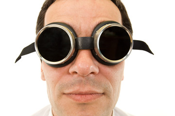 Obraz premium Man with large dark protective goggles