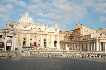 Fototapeta na wymiar Plac Świętego Piotra w Watykanie, Rzym, Włochy