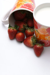 erdbeeren in tasse