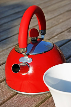 bouilloire rouge