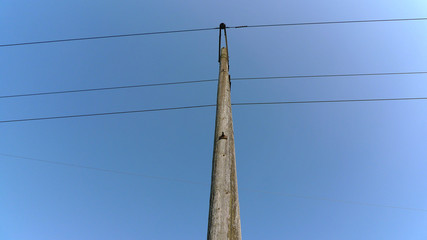 Strommast aus Holz