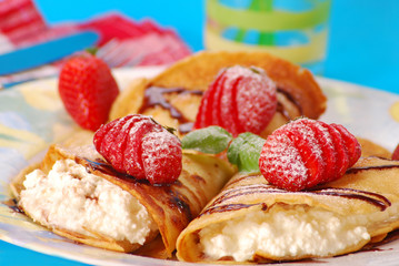 pancakes with cheese and strawberry