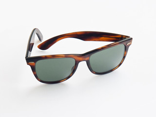 Wayfarer retro sun glasses