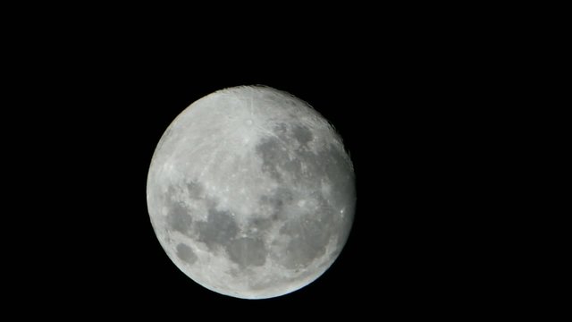 Survol de la lune.