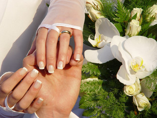 newly-weds hands