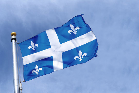 drapeau qu&eacute;bec