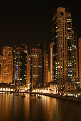 Fototapeta na wymiar Mairna Dubai by night