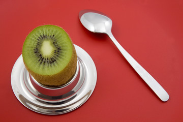 kiwi and a spoon