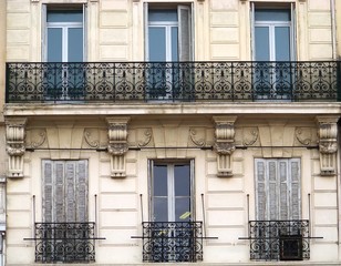 Windows in Marseille