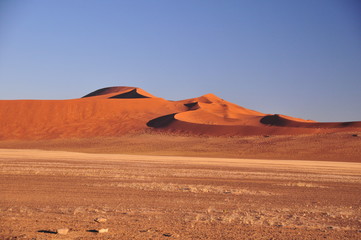Fototapeta na wymiar Wydmy w Namib