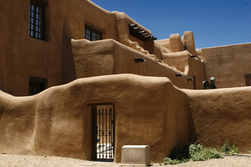Obraz premium Detal architektoniczny w stylu Pueblo