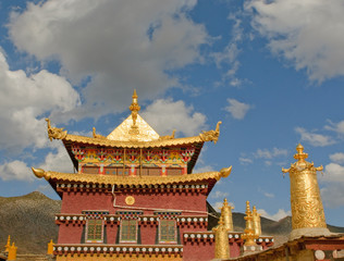 Fototapeta premium songzanlin tibetan monastery, shangri-la, china