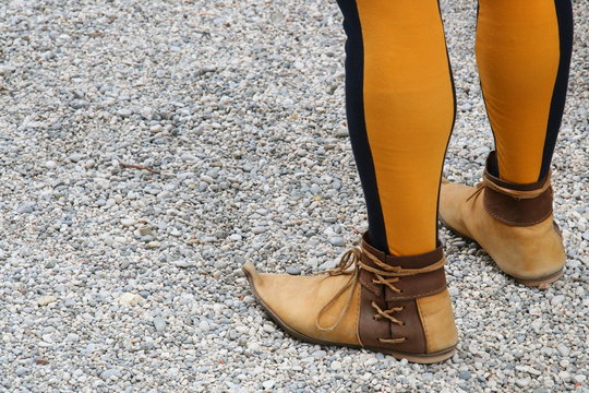 scarpe medievali