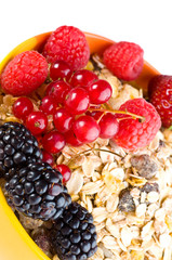 musli and fresh berries