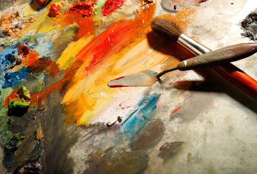 painting brush, pallet and palette