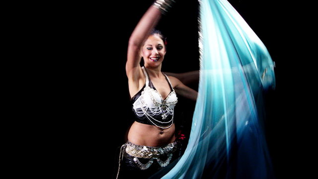 belly dancer shot with canon 5d mk2