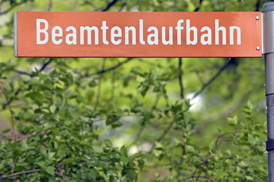 Schild Beamtenlaufbahn, Kiel