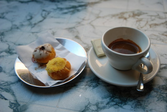 caff&egrave; e dolci