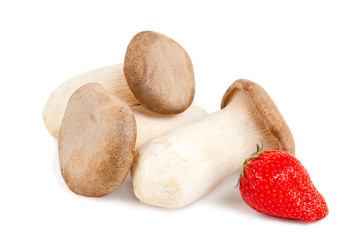 King oyster mushrooms with strawberry