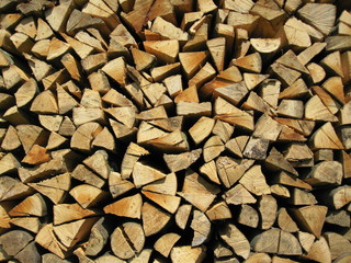 holzstapel kaminholz / wood for fireplace