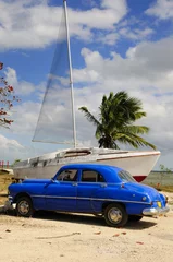Photo sur Plexiglas Vielles voitures Oldtimer et bateau