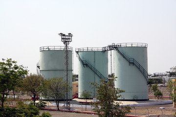 Obraz premium Petrol Storage Tanks