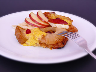 Putenschnitzel mit Obst