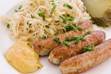 Bratwurst mit Sauerkraut