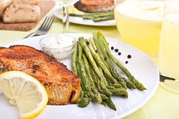 salmon with asparagus, lemon and sauce