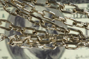 chain  on big dollar background