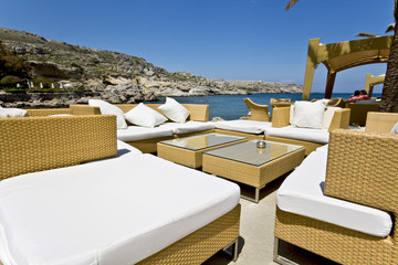 Luxury beach bar at Rhodes island in Greece - obrazy, fototapety, plakaty