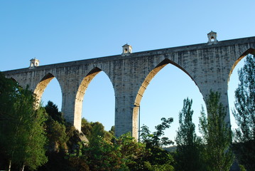 Fototapeta na wymiar Aqueduct of the Free Waters in Lisbon