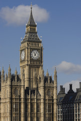 Fototapeta na wymiar Big Ben i fragment Pałacu Westminster
