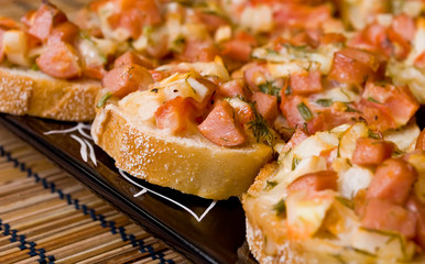 Pizza sandwiches