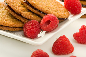 Raspberry ginger snaps