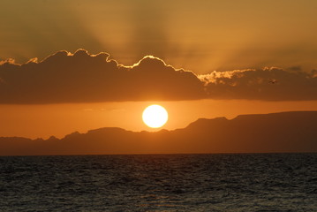 コルテス海の朝日