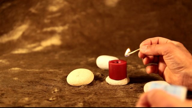 Allumer &eacute;teindre une bougie