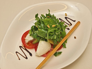 tomato mozzarella salad