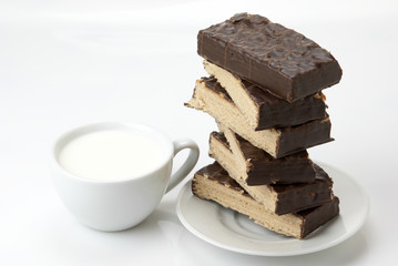 Chocolate wafer and milk