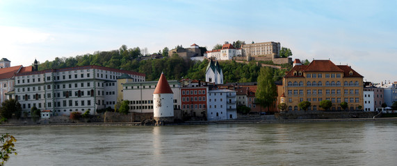 Passau - Blick von Innstadt auf Feste Oberhaus