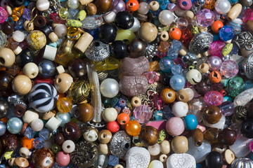 Multicoloured beads