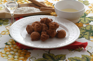 Parpagnacchi con noci miele e pane grattato - Dolci veneto