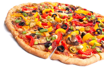 sliced vegetable pizza
