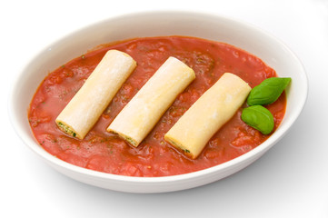Cannelloni with ricotta and fresh basil