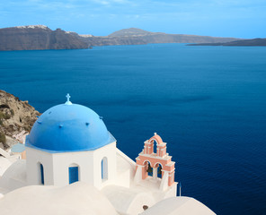 Fototapeta na wymiar Kościół z Santorini, Grecja