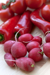 gemüse mix mit paprika,tomate ,radieschen
