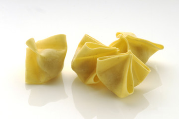 Fagottini crudi - Pasta italiana